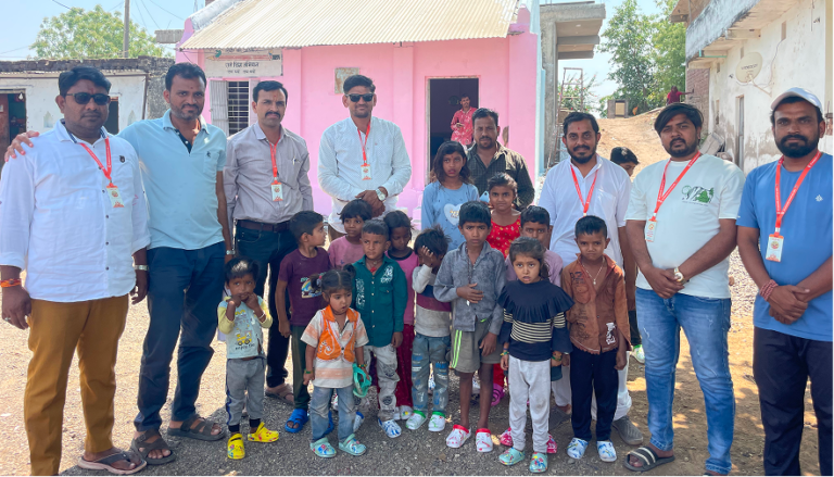 NGO volunteer group